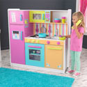 Deluxe Big and Bright Kitchen